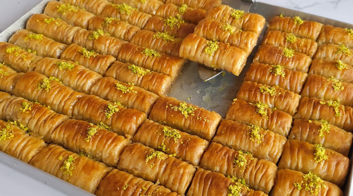 Ev Yapımı Cevizli Burma Baklava Tarifi - 2