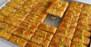 Ev Yapımı Cevizli Burma Baklava Tarifi