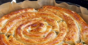 Milföy hamurdan çıtır Peynirli Börek