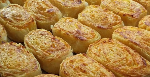 Patatesli Havuçlu Rulo Börek Tarifi