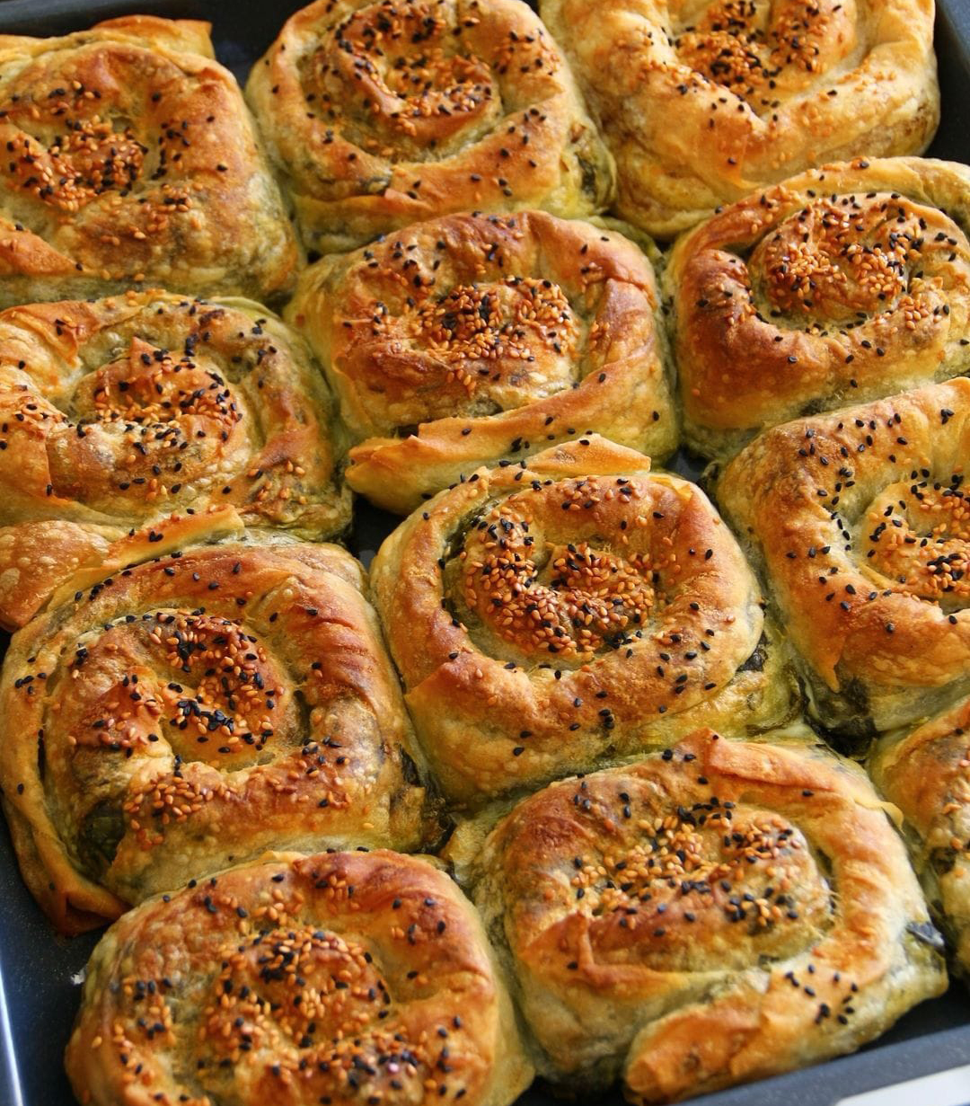 Annemin Ispanaklı Börek Tarifi - 2