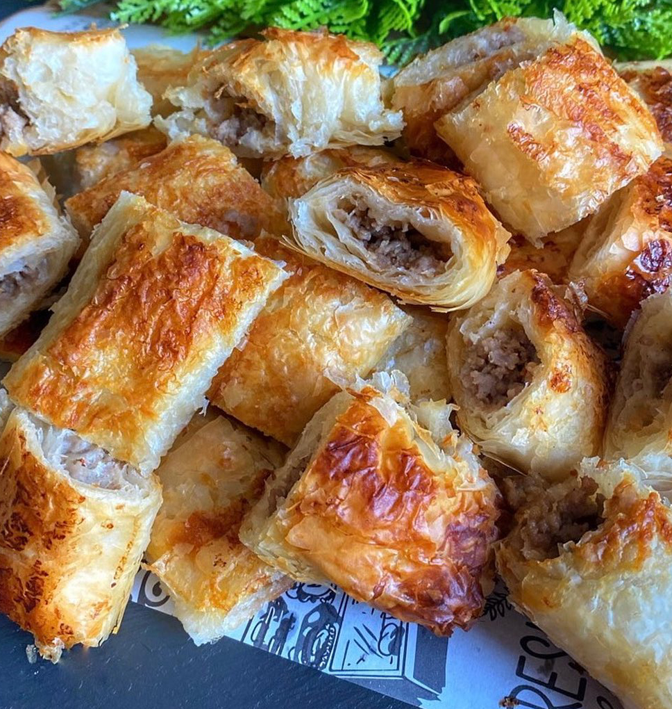 Sarıyer Usulü Kıymalı Börek Tarifi - 5