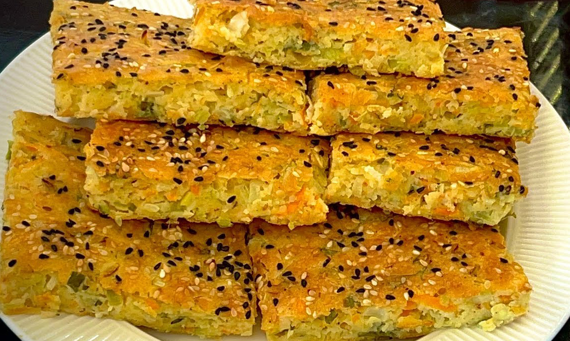 2 Su Bardağı Un İle 1 Tepsi Pırasalı Börek Tarifi - 2